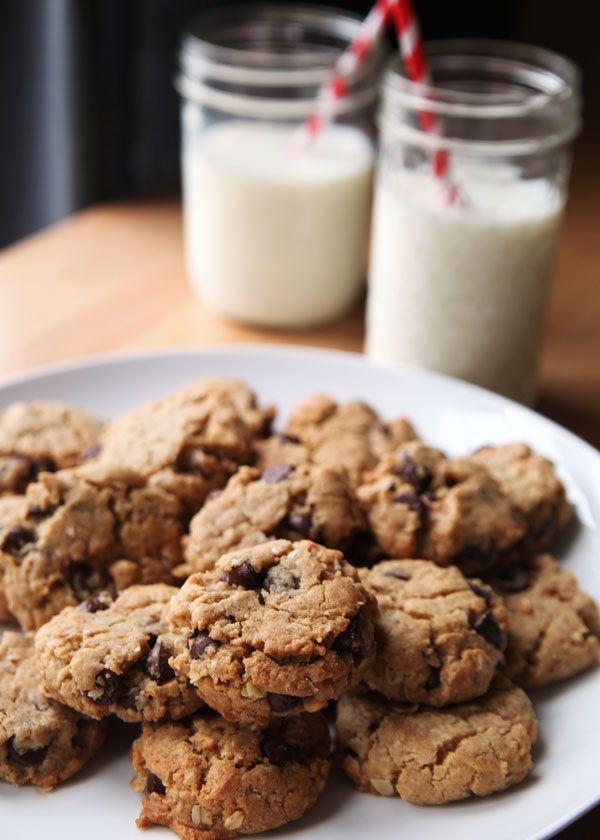 Peanut-Butter-Oatmeal-Chocolate-Chip-Cookies