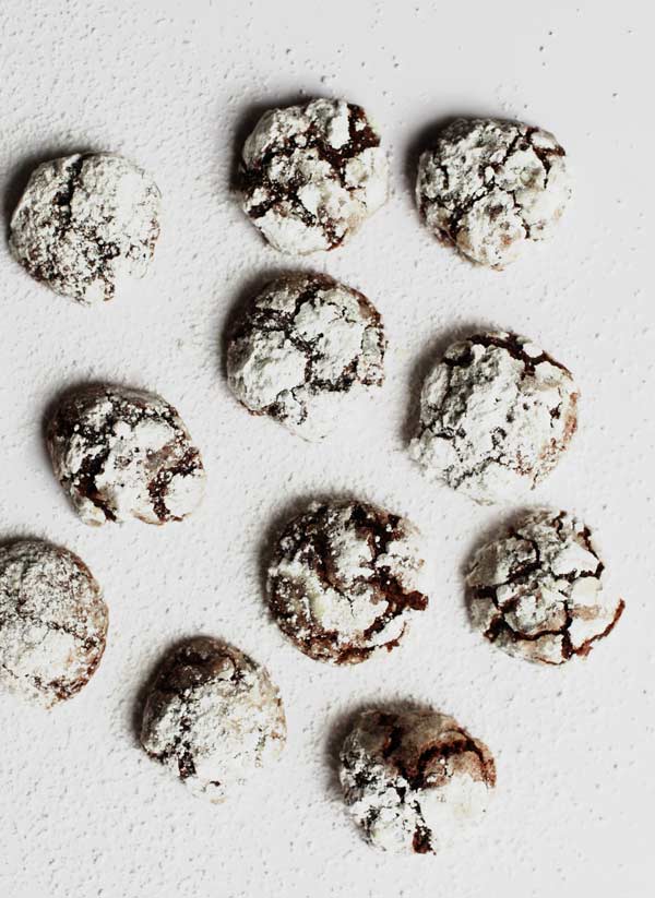 chocolate-crackle-cookies