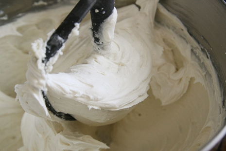 Buttercream Frosting – Learn how to make frosting that is light, creamy, delicious, and homemade. This frosting recipe is the best most versatile buttercream to spread on cake and cupcakes. It’s the perfect buttercream icing for decorative piping. You'll love this buttercream frosting recipe! IT'S THE BEST BUTTERCREAM FROSTING RECIPE!